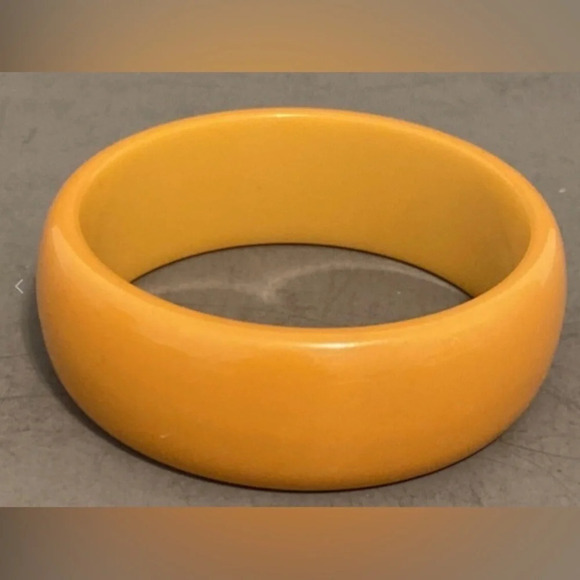 Bakelite Vintage 1940s Butterscotch 1” Wide Bangle Bracelet​ SIMICHROME TESTED - Picture 1 of 5